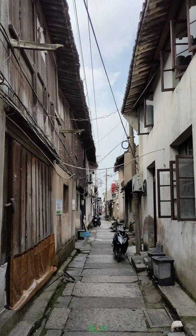 逃离海岛村